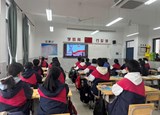 聆听防艾讲座，提升防艾意识